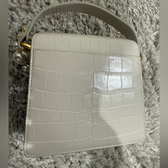 JW PEI FAE TOP HANDLE CROSSBODY - IVORY CROC - Picture 11 of 16